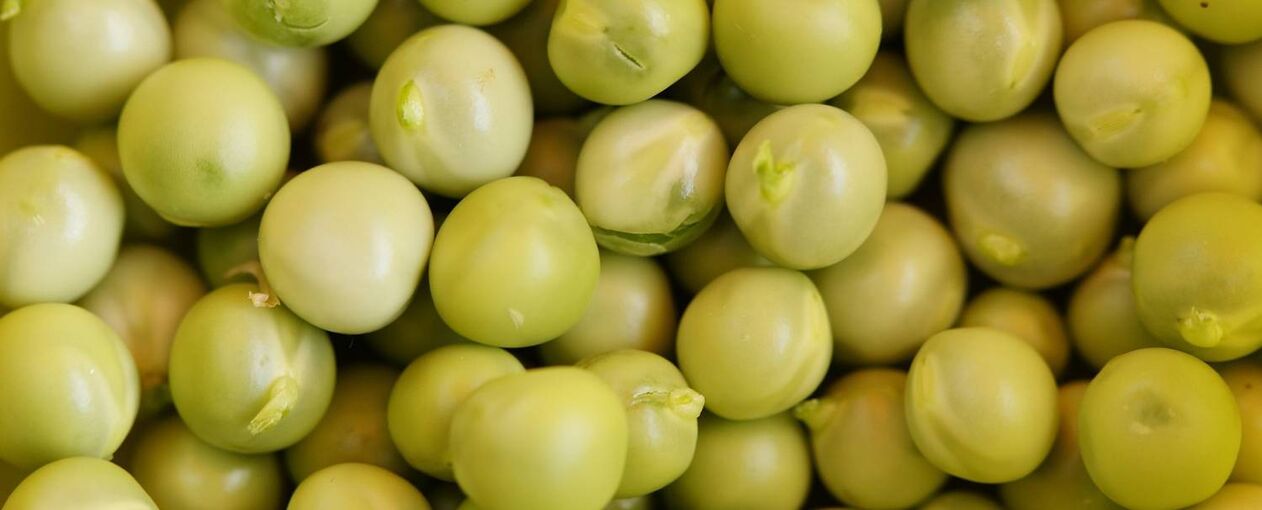 green peas in a rejuvenating face mask